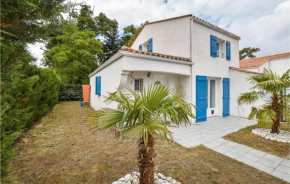 Three-Bedroom Holiday Home in La Tranche/Mer
